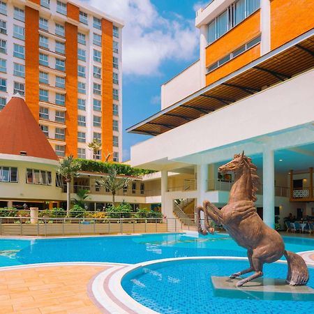 Moevenpick Hotel & Residences Nairobi Zewnętrze zdjęcie