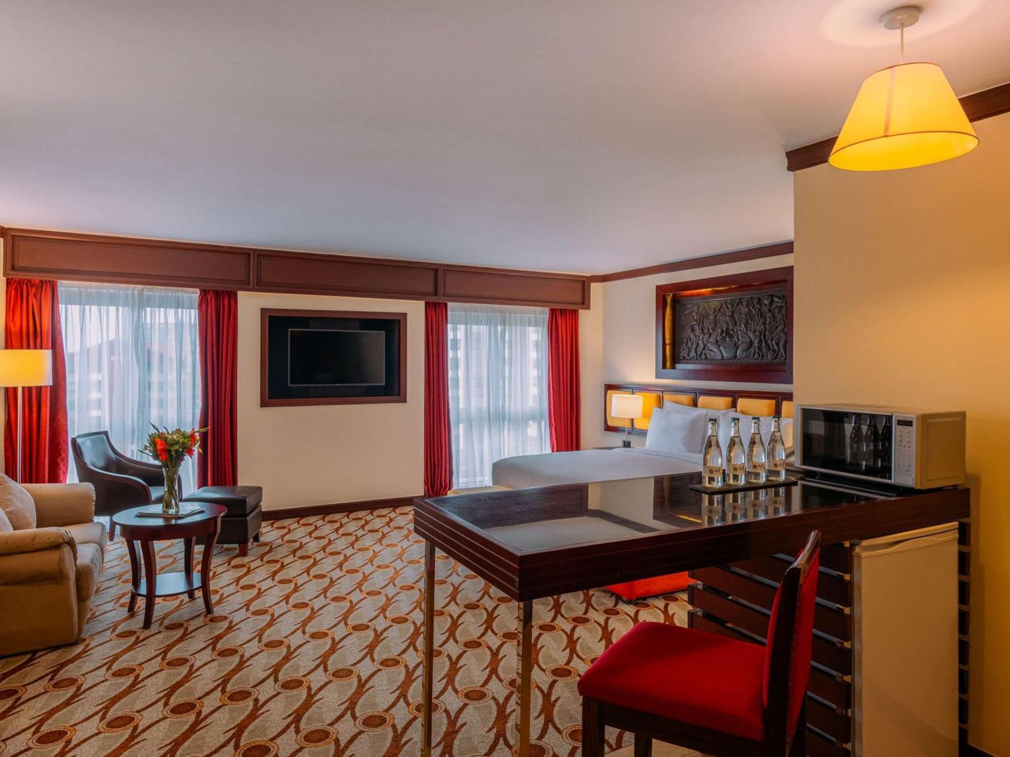 Moevenpick Hotel & Residences Nairobi Zewnętrze zdjęcie