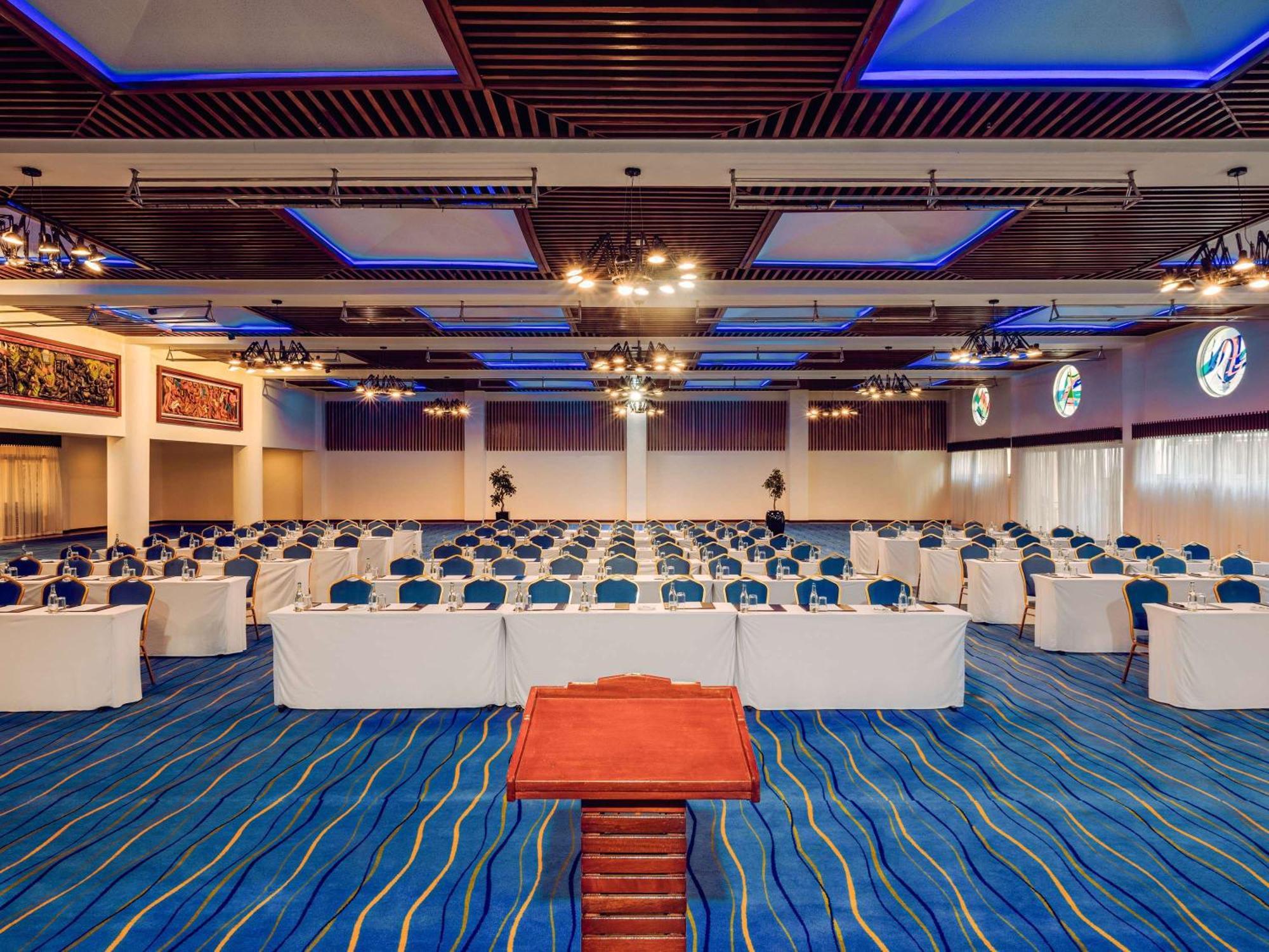Moevenpick Hotel & Residences Nairobi Zewnętrze zdjęcie
