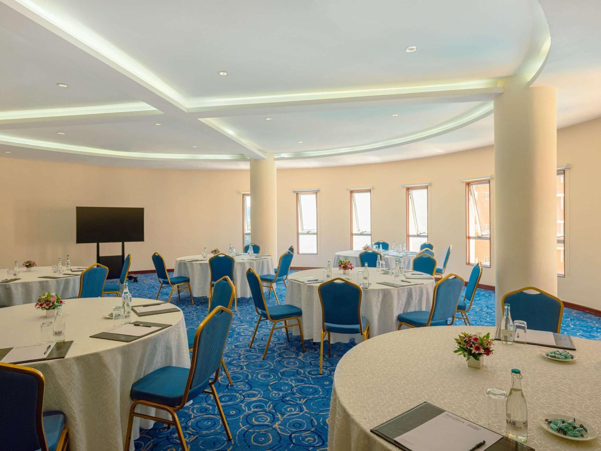 Moevenpick Hotel & Residences Nairobi Zewnętrze zdjęcie