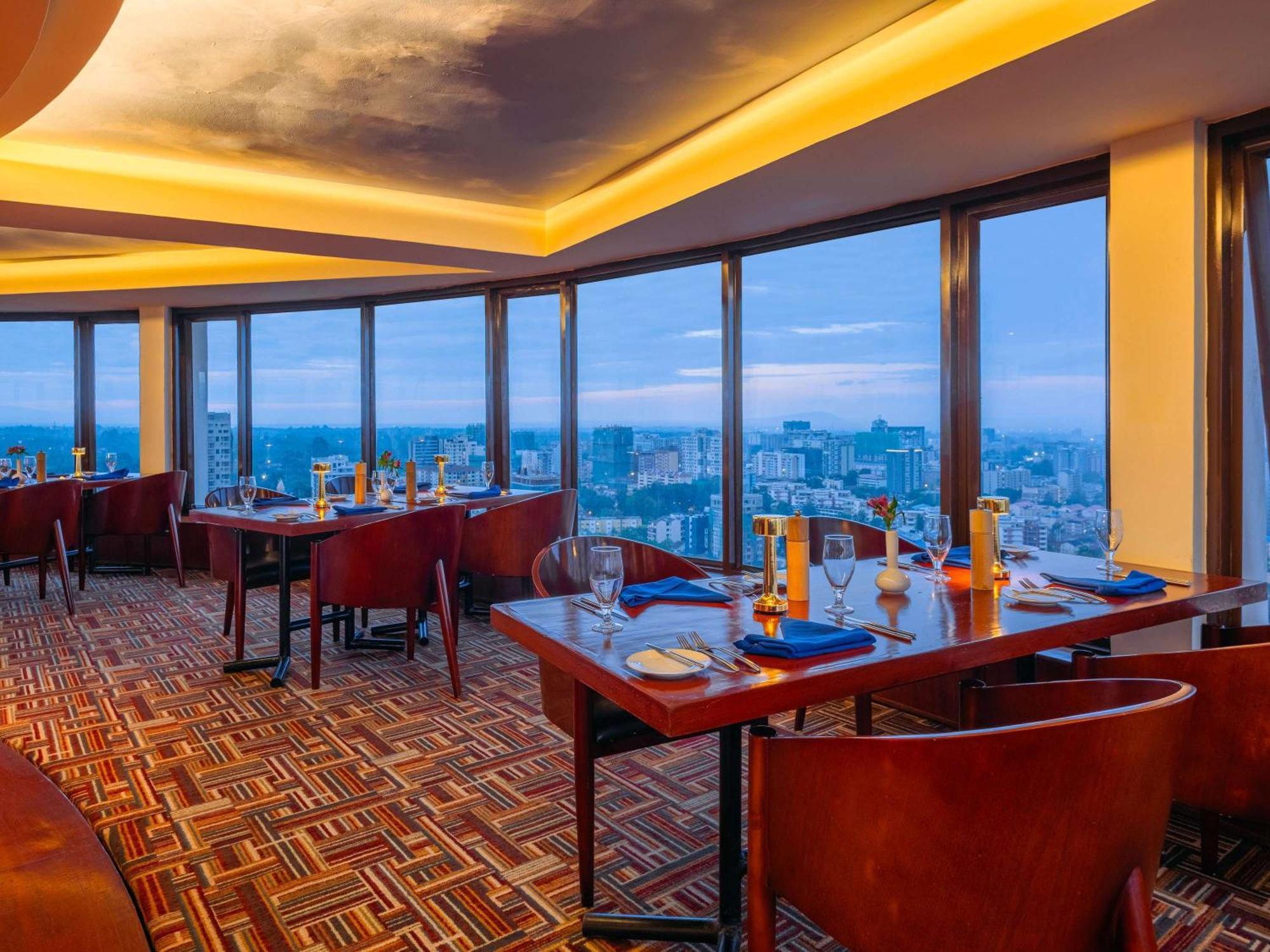 Moevenpick Hotel & Residences Nairobi Zewnętrze zdjęcie