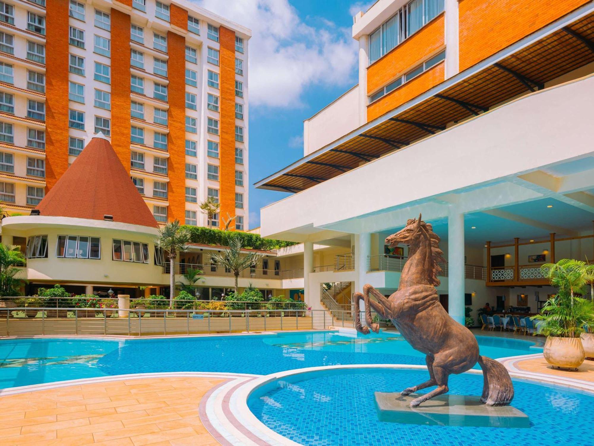 Moevenpick Hotel & Residences Nairobi Zewnętrze zdjęcie