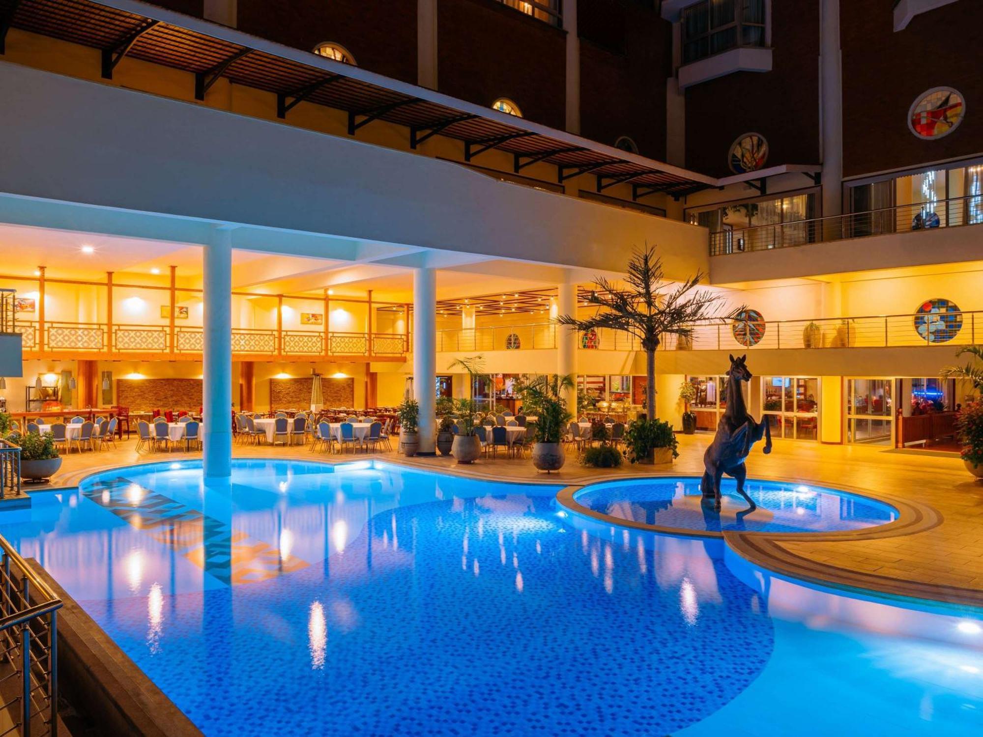 Moevenpick Hotel & Residences Nairobi Zewnętrze zdjęcie
