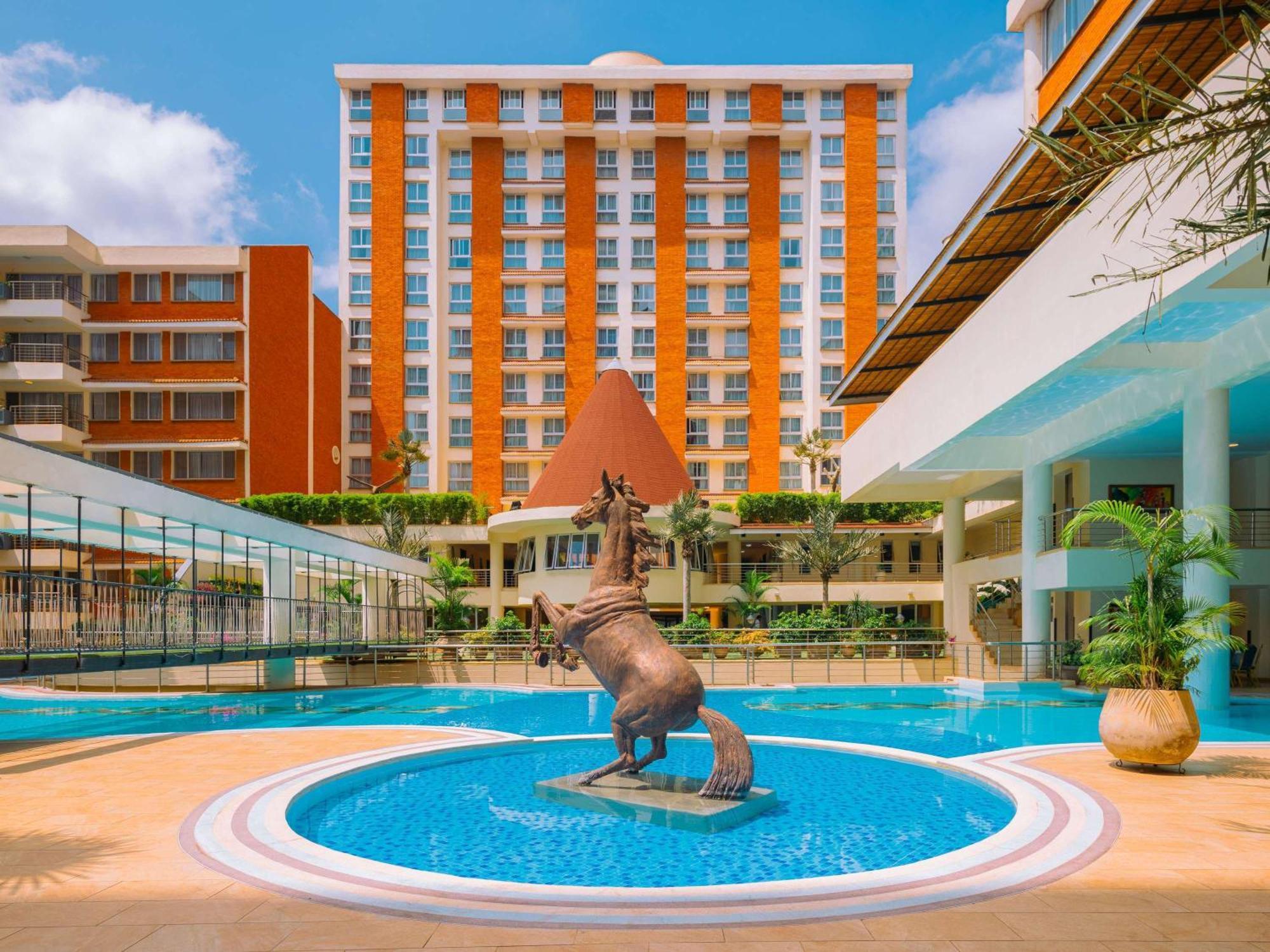 Moevenpick Hotel & Residences Nairobi Zewnętrze zdjęcie