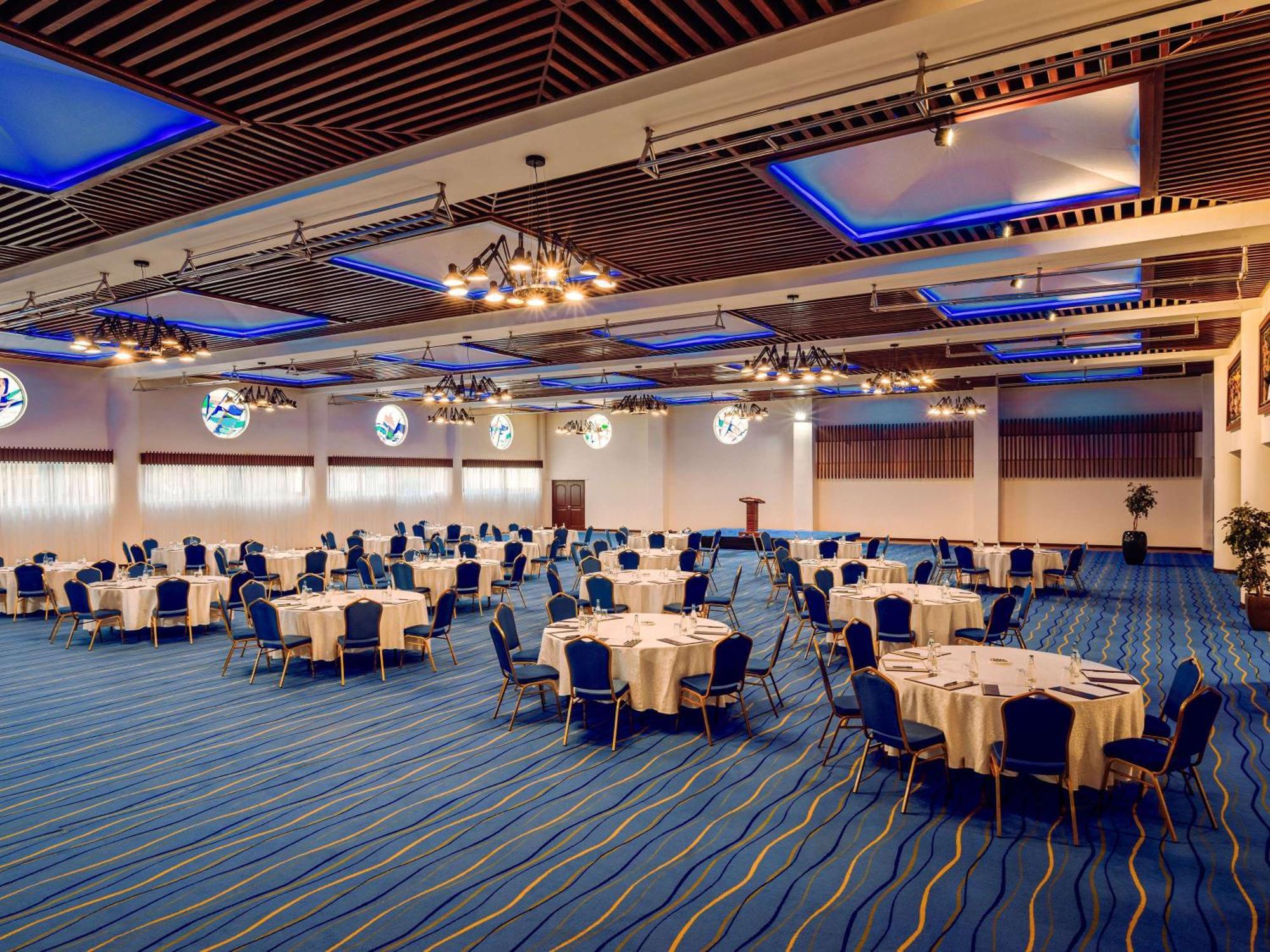 Moevenpick Hotel & Residences Nairobi Zewnętrze zdjęcie