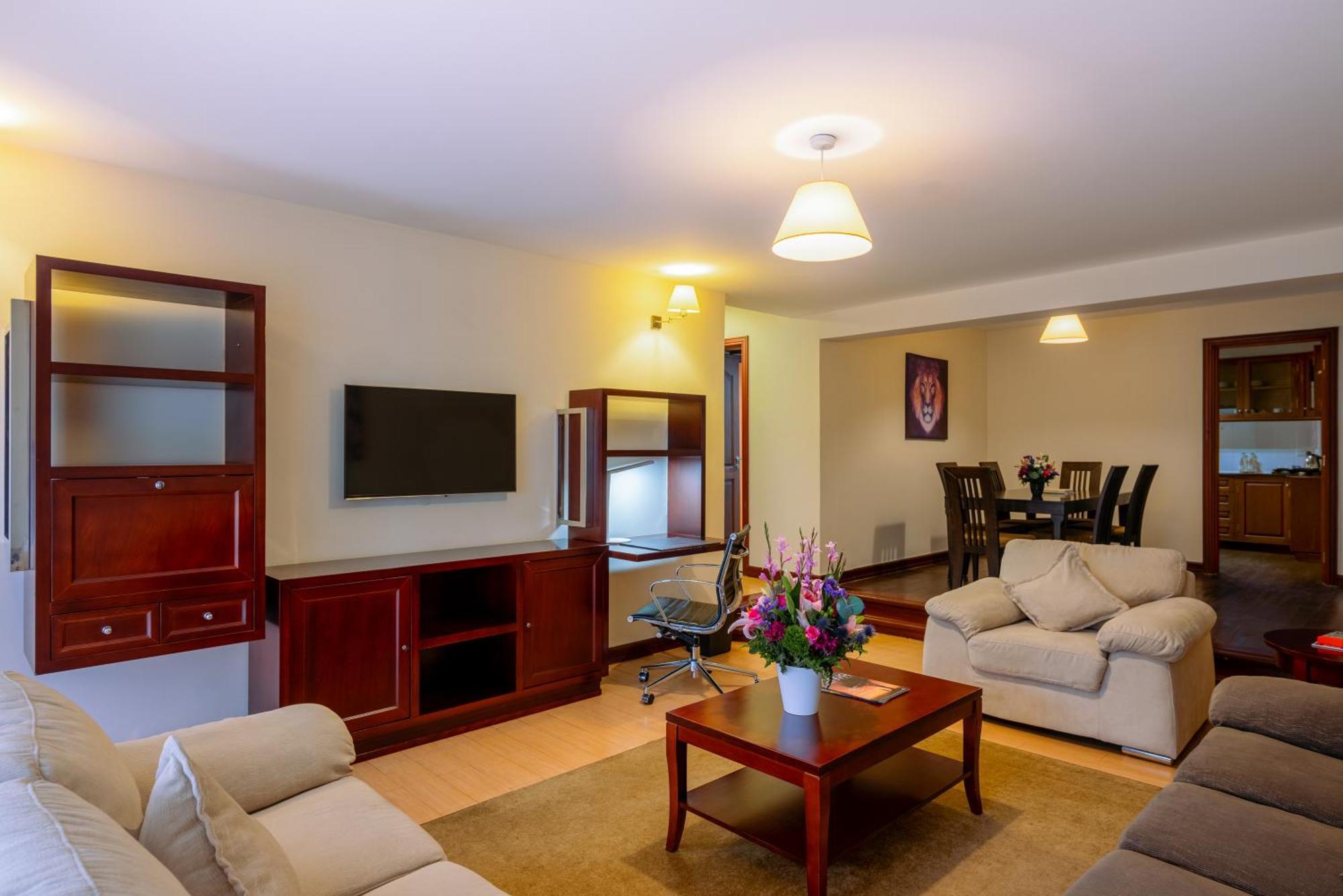 Moevenpick Hotel & Residences Nairobi Zewnętrze zdjęcie
